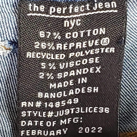 The Perfect Jean NYC Mens Size 33X36 Athletic Fit Stretch Blue Wash Distressed - Picture 4 of 10